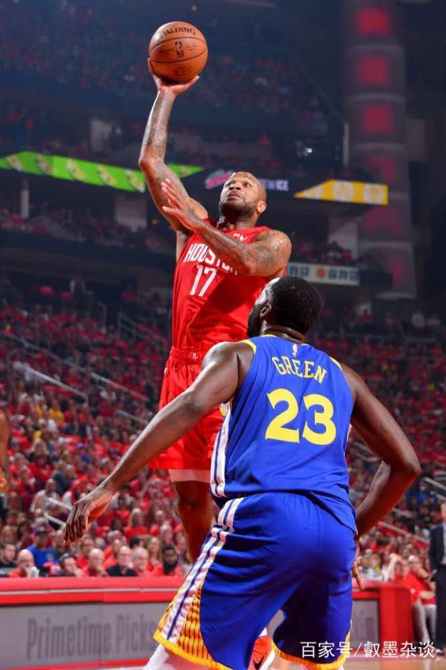 里程碑夜北京首钢回应争议，荷甲加时末段刷纪录，气氛紧张，年轻球员得到机会的简单介绍